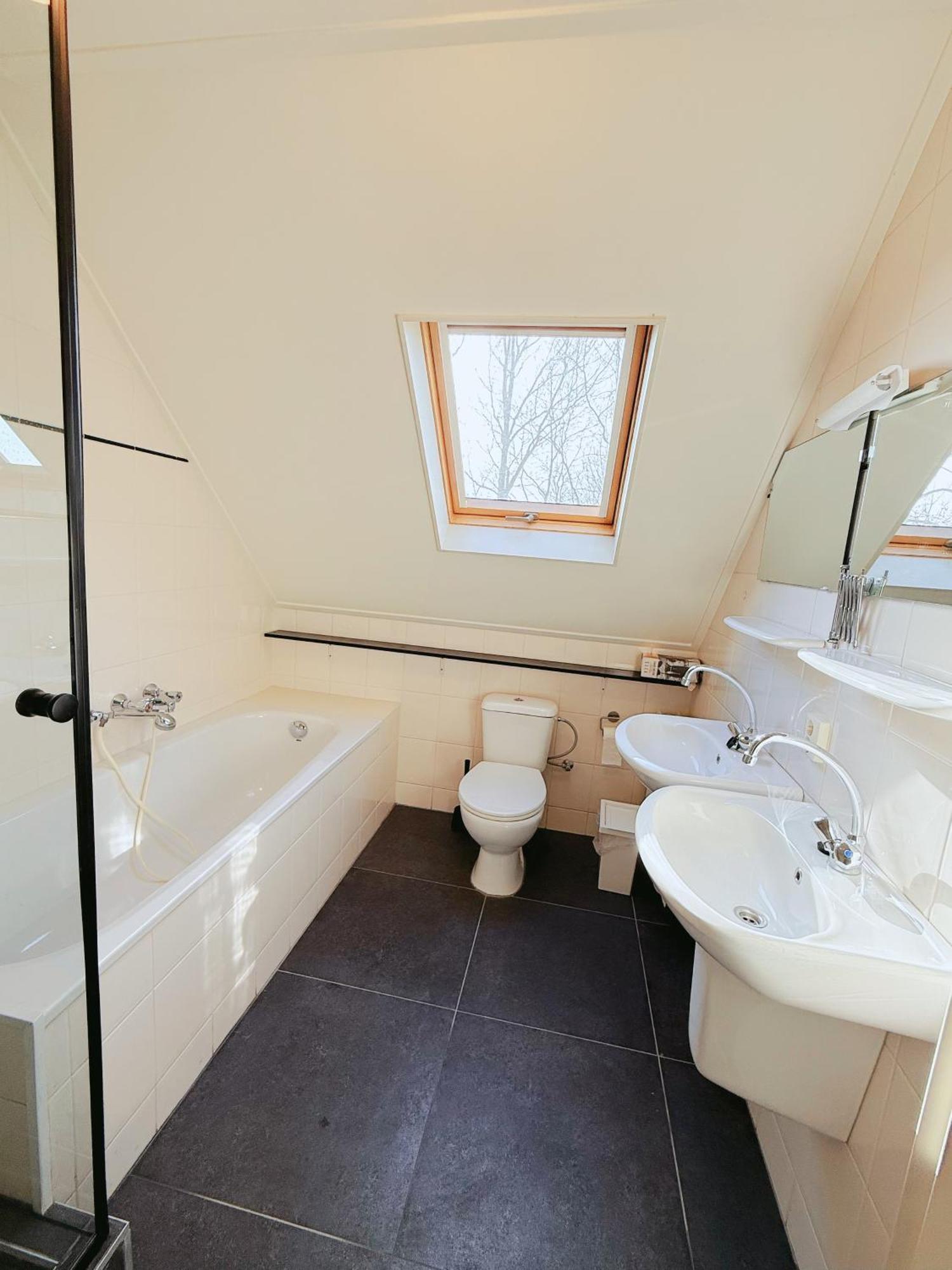 Comfort Villa For 8 People Zeewolde Zewnętrze zdjęcie